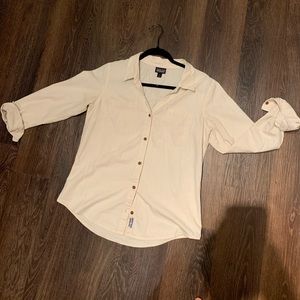 Patagonia 100% organic cotton button up
